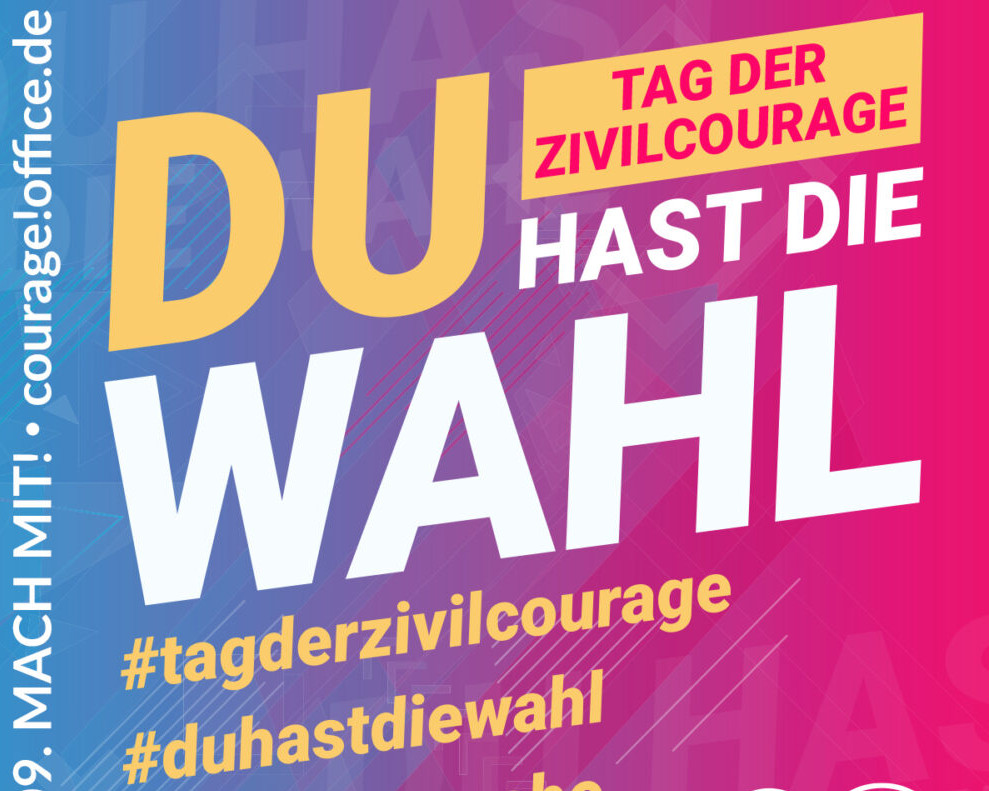 KI generiert: Das Bild zeigt ein farbenfrohes Plakat mit dem Text "DU HAST DIE WAHL" und dem Slogan "TAG DER ZIVILCOURAGE". Es wirbt für den Tag der Zivilcourage und enthält Hashtags wie #tagderzivilcourage und #duhastdiewahl.